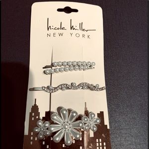 10-$15or $7 without bundle Nicole Miller NY  Hair Accessories New in Package NWT